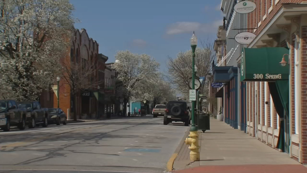 Part of Spring Street in downtown Jeffersonville will be closed to traffic this weekend in effort to help businesses